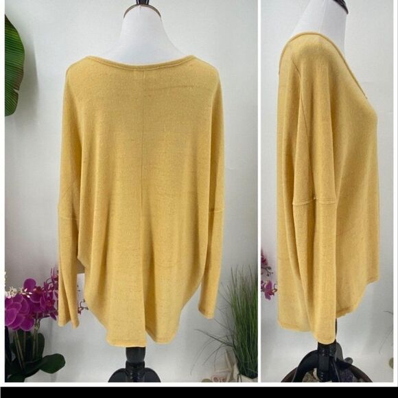 NWT Four Leaf V neck sweater SOOO SOFT - Picture 2 of 8